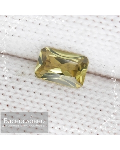 Сертифицированный натуральный яркий зелёно-жёлтый хризоберилл со Шри-Ланки огранки радиант 7,11x4,73мм 0,90 карат (драгоценный камень)