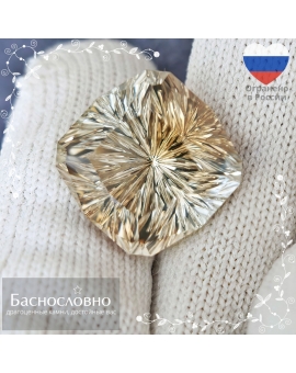 Натуральный полихромный топаз из Бразилии фантазийной огранки в Баснословно 18,04x18,01мм 34,33 карата (драгоценный камень)