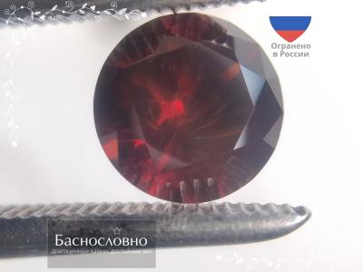 Драгоценные камни Баснословно № 549: Диковина - красный брат демантоида с конским хвостом